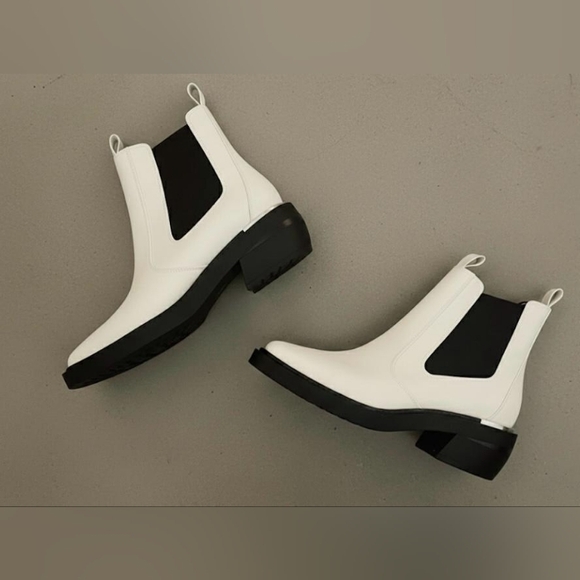 ✨ CIRCUS NY BOTTIES BY SAM EDELMAN ✨SIZE: 8.5, HEEL'S HIGHT:2.5" - LIKE NEW! 💫 - Picture 2 of 3